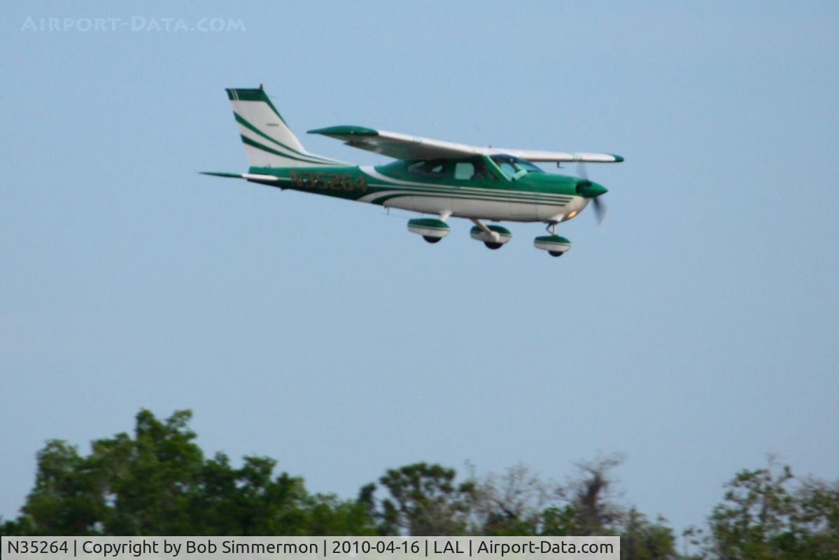 N35264, 1975 Cessna 177B Cardinal C/N 17702297, Arriving at Lakeland, FL during Sun N Fun 2010.