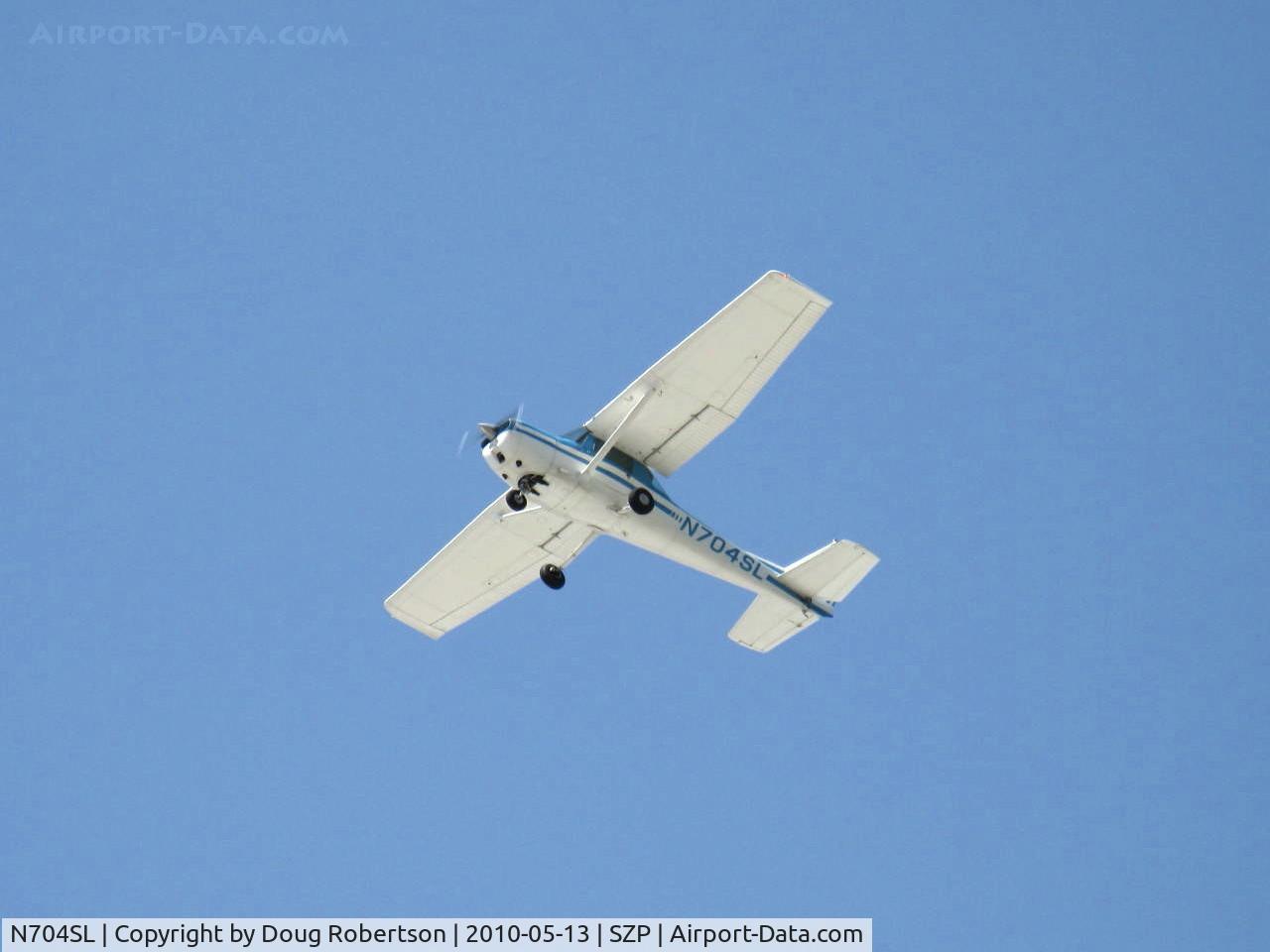 N704SL, 1976 Cessna 150M C/N 15078837, 1976 Cessna 150M, Continental O-200 100 Hp, takeoff climb Rwy 22