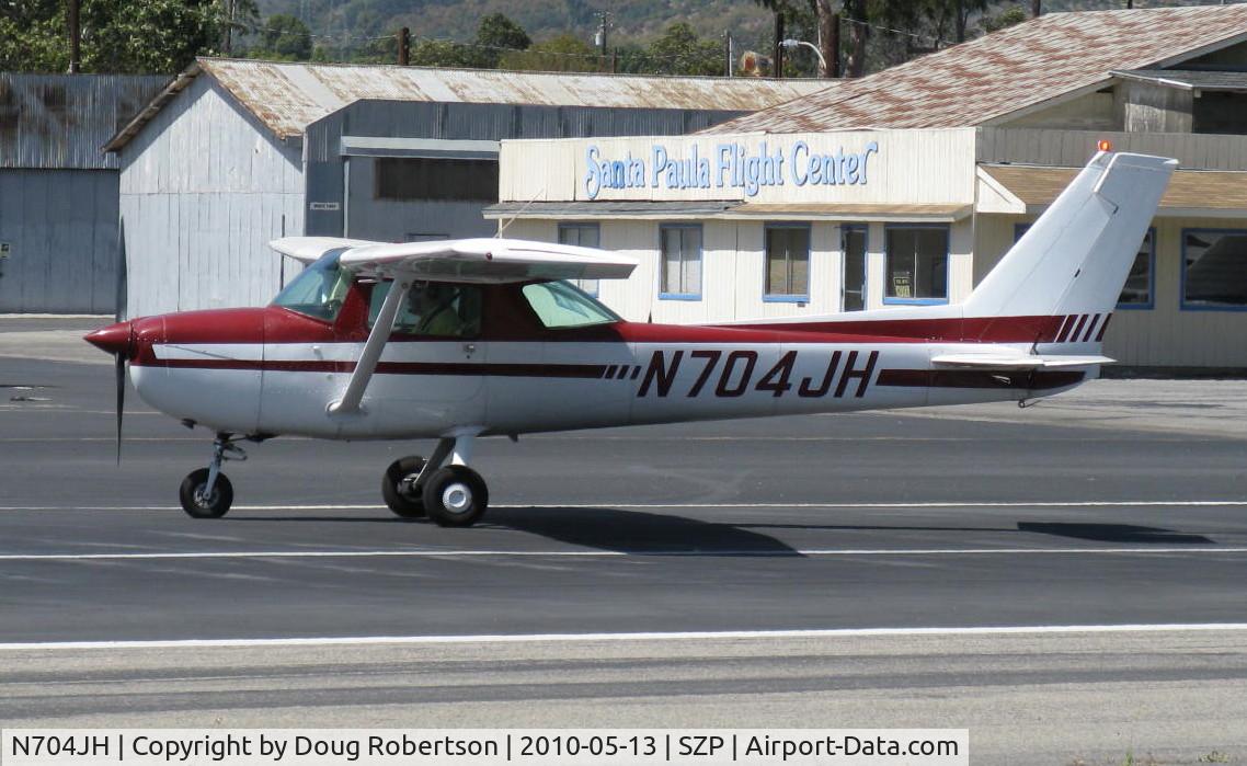 N704JH, 1976 Cessna 150M C/N 15078644, 1976 Cessna 150M Continental O-200 100 Hp, landing roll Rwy 22