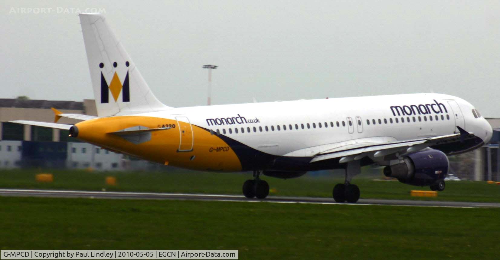 G-MPCD, 1994 Airbus A320-212 C/N 379, Circuit training as 'MON320T'