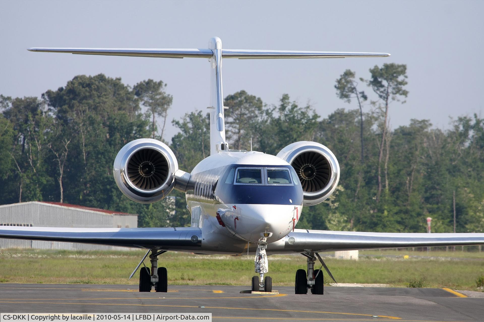 CS-DKK, 2008 Gulfstream Aerospace GV-SP (G550) C/N 5201, au parking