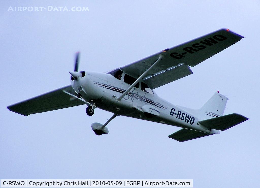 G-RSWO, 1997 Cessna 172R C/N 17280206, at the Great Vintage Flying Weekend