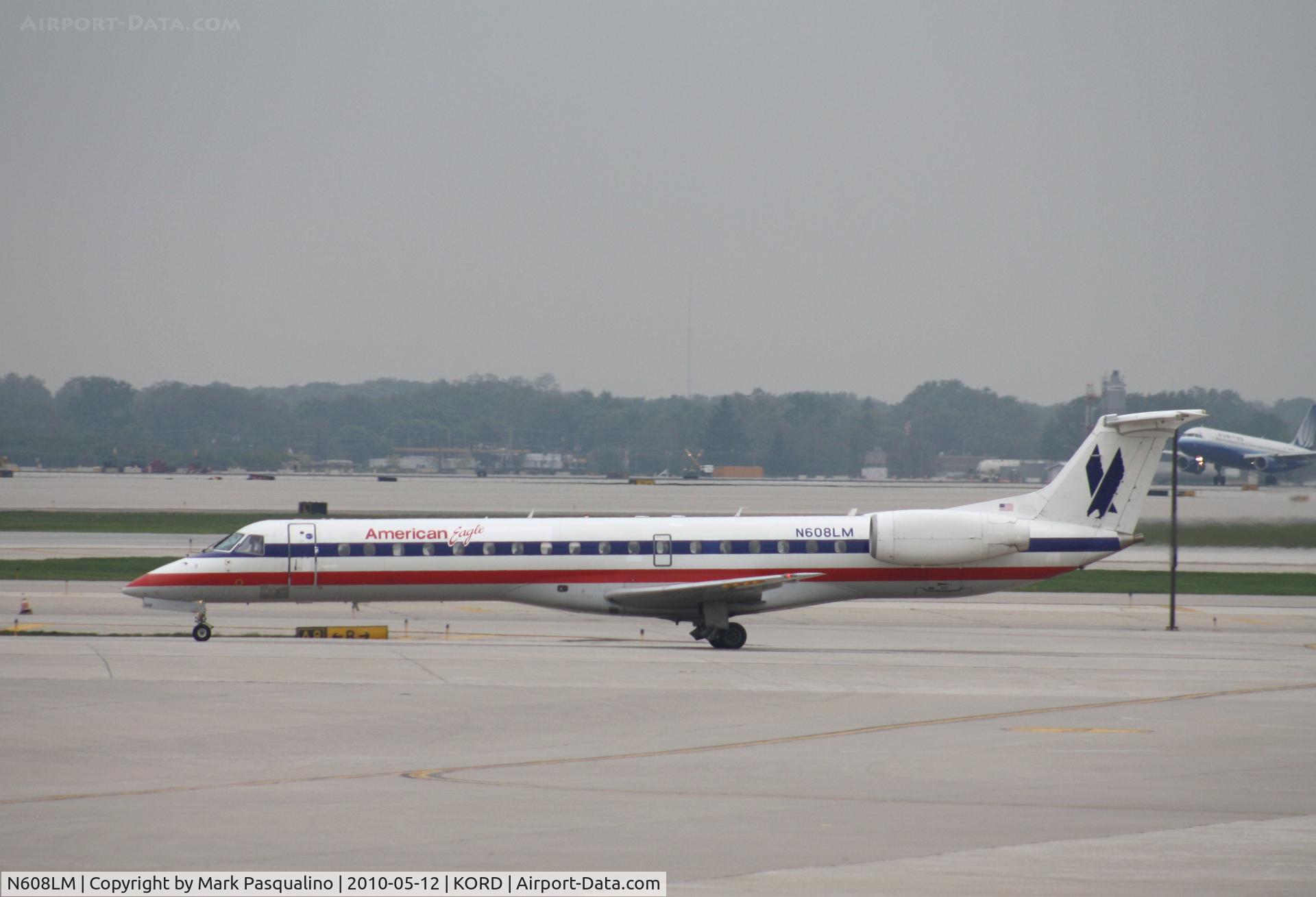 N608LM, 1998 Embraer ERJ-145LR (EMB-145LR) C/N 145068, EMB-145