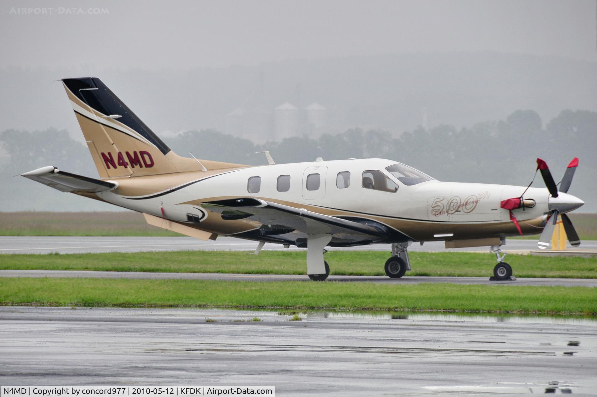 N4MD, 2009 Socata TBM-700 C/N 500, Seen at KFDK on 5/12/2010.