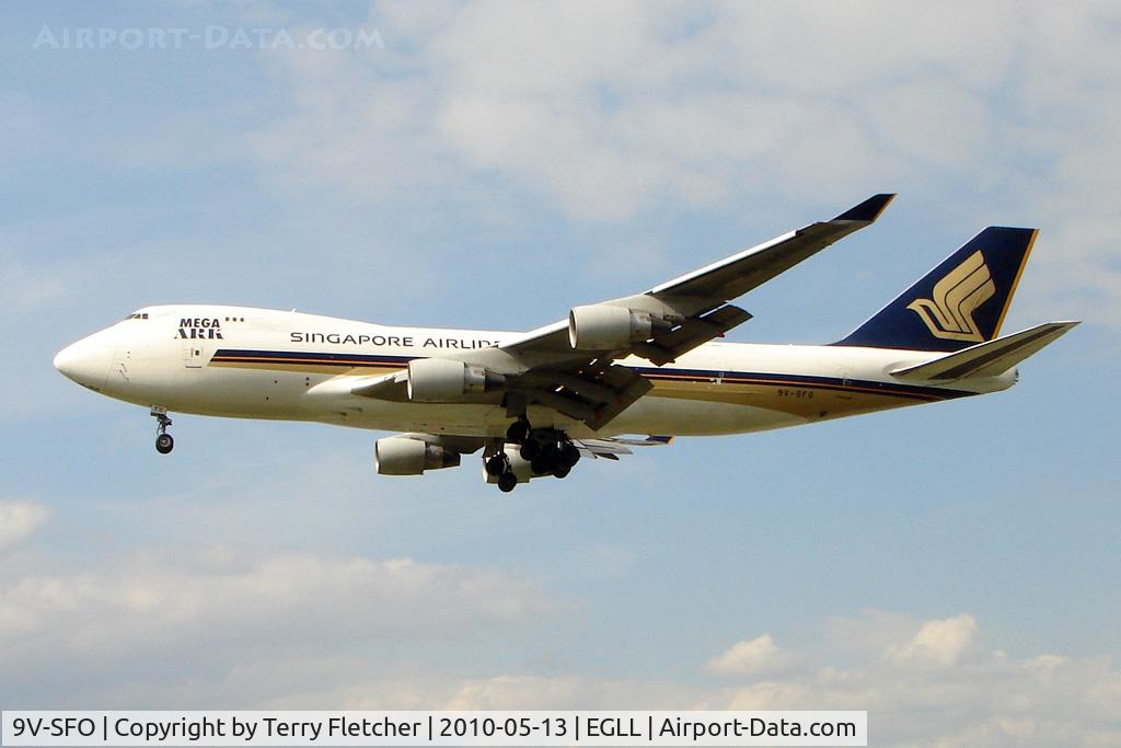 9V-SFO, 2004 Boeing 747-412F/SCD C/N 32900, Singapore Cargo B747 at Heathrow