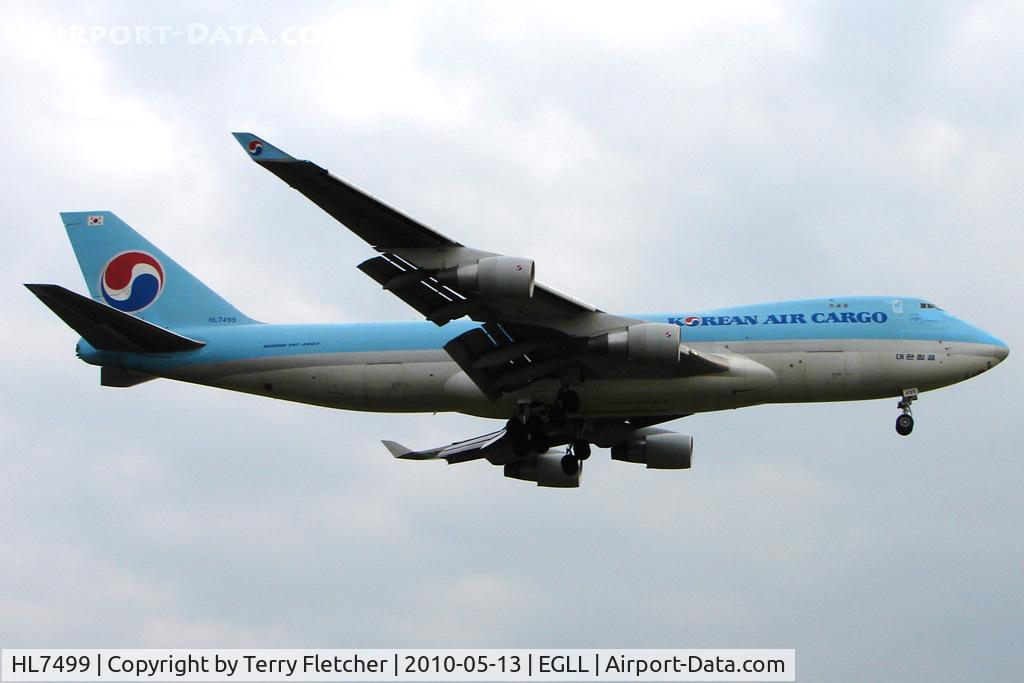 HL7499, 2004 Boeing 747-4B5F/SCD C/N 33517, Korean Air Cargo B747F at Heathrow