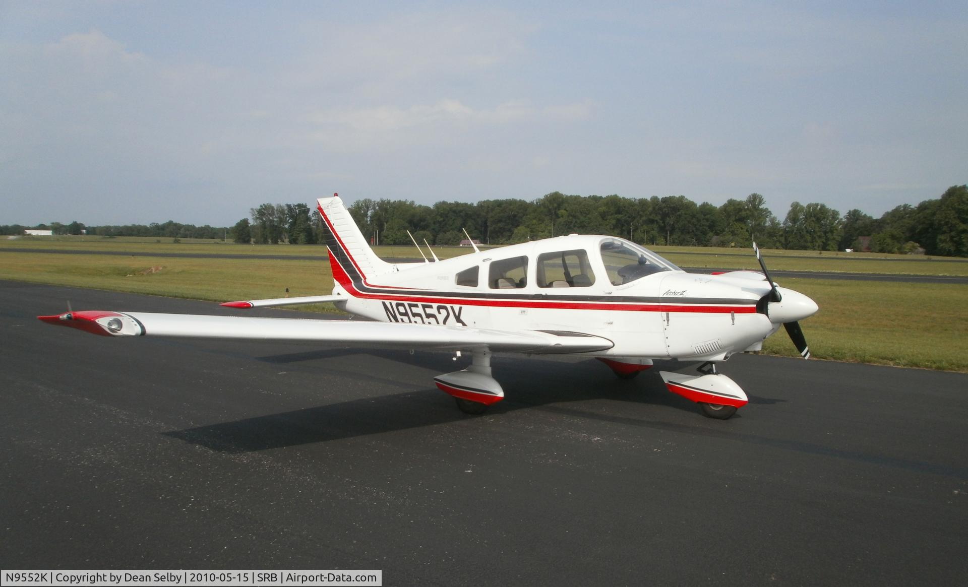 N9552K, 1976 Piper PA-28-181 C/N 28-7690258, exterior