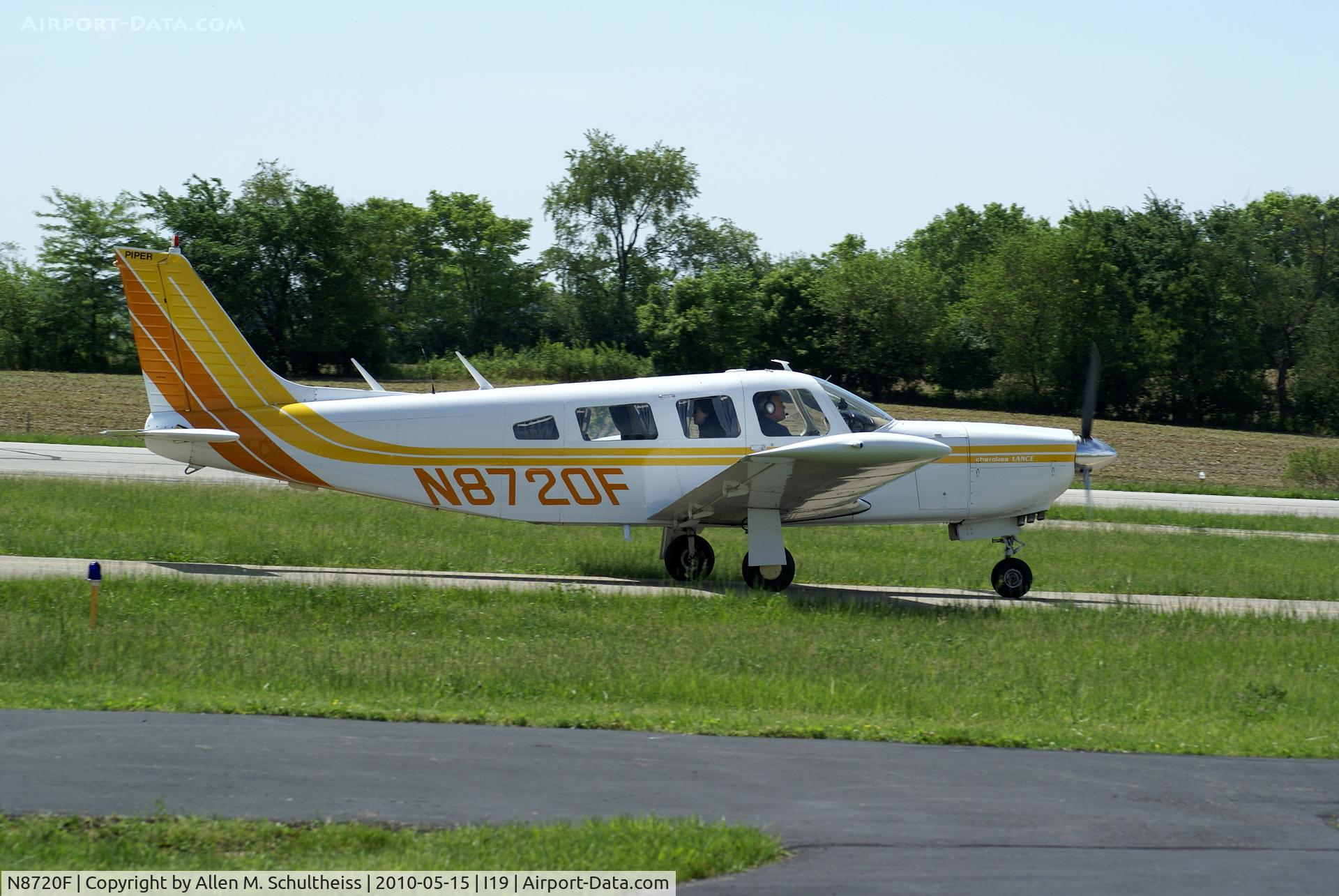 N8720F, 1976 Piper PA-32R-300 Cherokee Lance C/N 32R-7780113, 1976 Piper PA32R-300