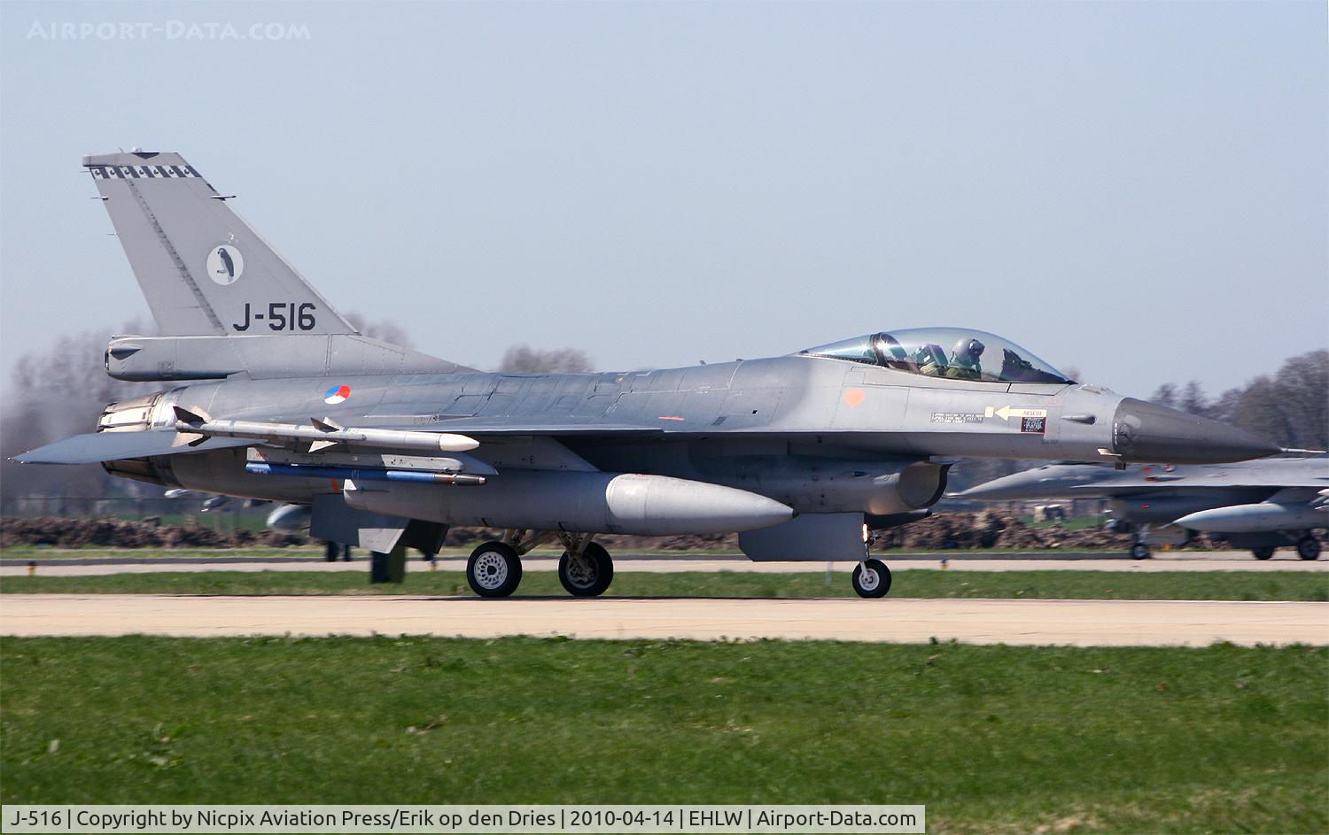 J-516, Fokker F-16A Fighting Falcon C/N 6D-155, 322 sqn F-16AM, Royal Netherlands AF, starting its' take off while the pilot is looking where his Norwegian colleague's are during Frisian Flag 2010