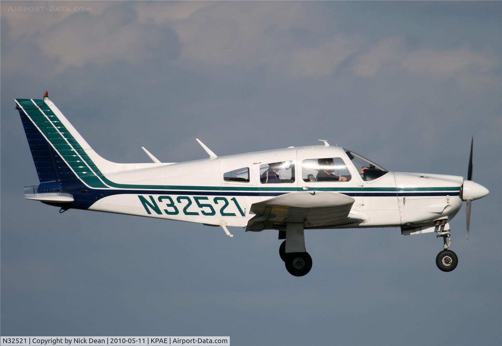 N32521, 1974 Piper PA-28R-200 Cherokee Arrow C/N 28R-7535065, KPAE