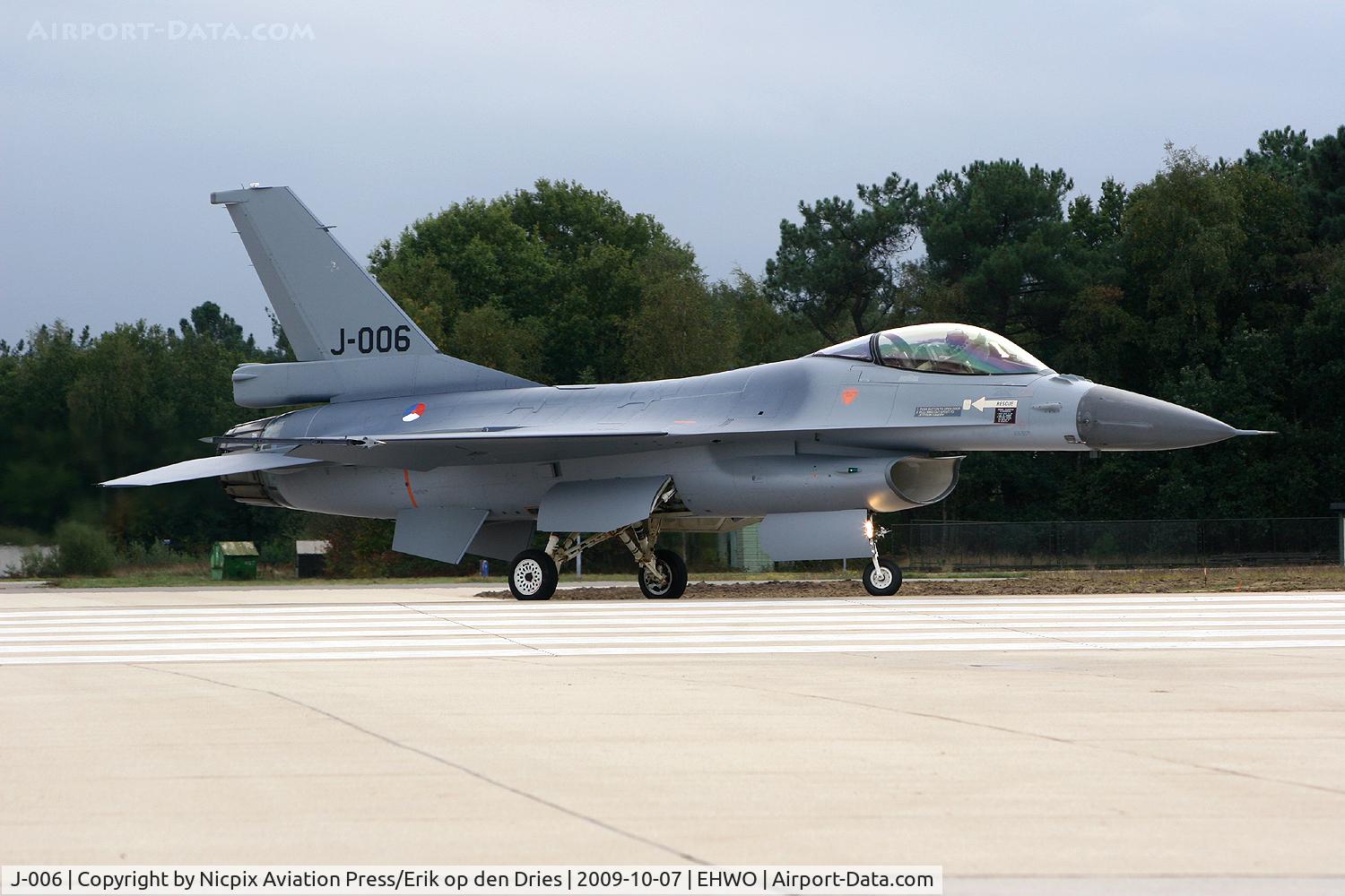 J-006, Fokker F-16AM Fighting Falcon C/N 6D-162, Royal Netherlands AF F-16AM fighter J-006 is entering the runway for a test flight after overhaul at Woensdrecht AB, The Netherlands
