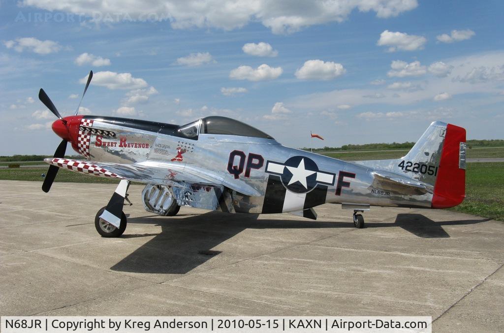 N68JR, 1944 North American P-51D Mustang C/N 44-72051, NL68JR sitting on the concrete after some flying sessions.
