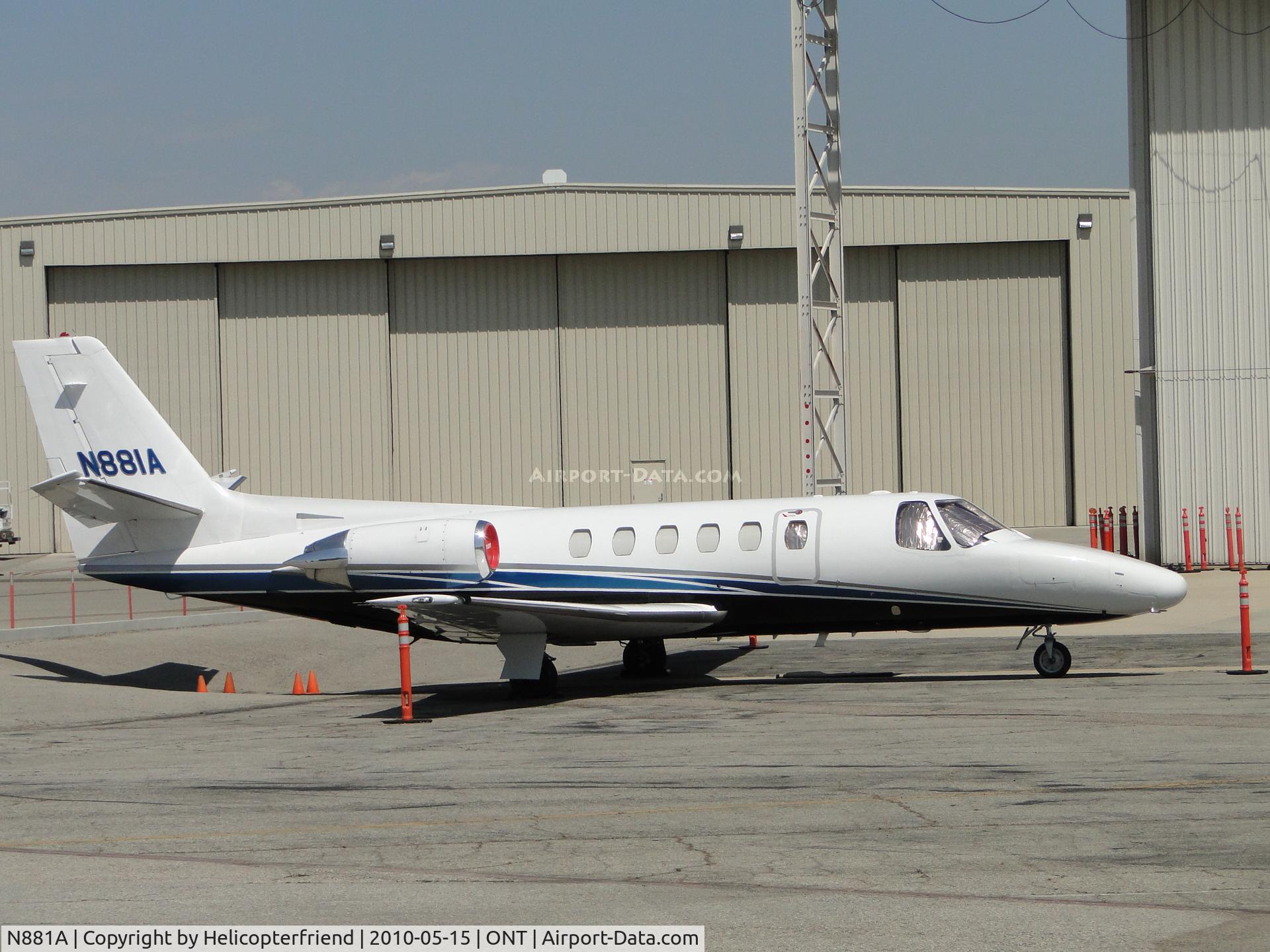 N881A, 1987 Cessna S550 Citation IIS C/N S550-0139, Parked and shaded from the sun at Ontario