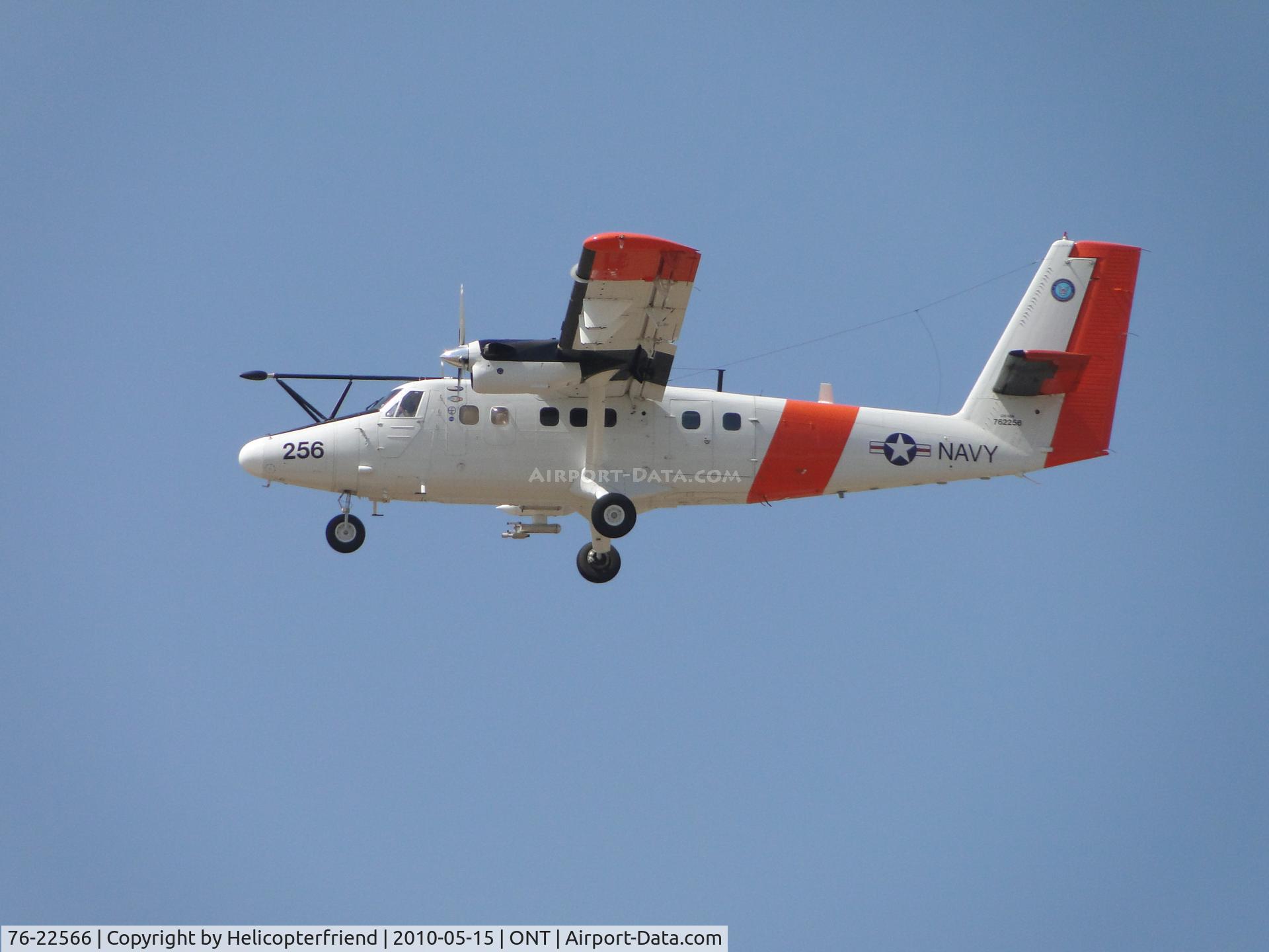 76-22566, 1976 De Havilland Canada UV-18A Twin Otter C/N 496, Navy UV-18A on final to runway 26R also registered as N83NX