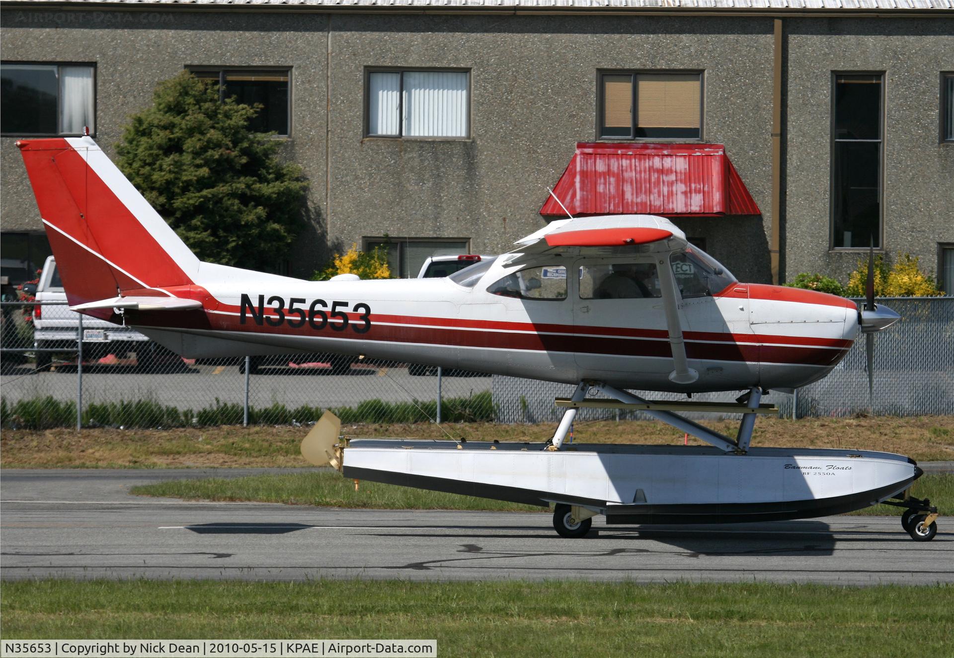 N35653, 1968 Cessna 172I C/N 17256886, KPAE