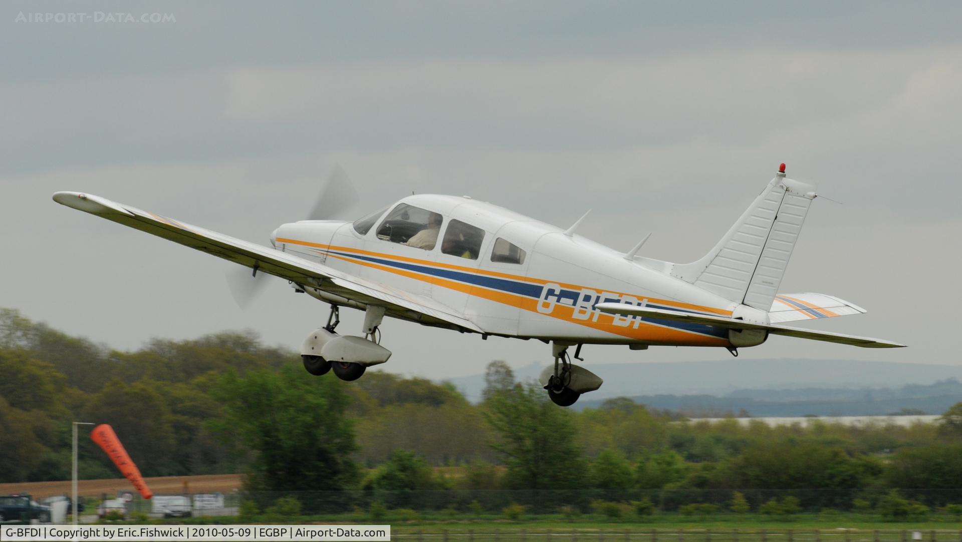 G-BFDI, 1977 Piper PA-28-181 Cherokee Archer II C/N 28-7790382, 4. G-BFDI Departing Kemble Airport (Great Vintage Flying Weekend)