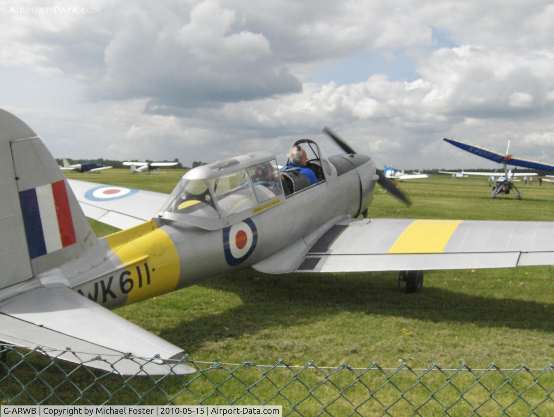 G-ARWB, 1952 De Havilland DHC-1 Chipmunk 22A C/N C1/0621, In military markings at White Waltham
