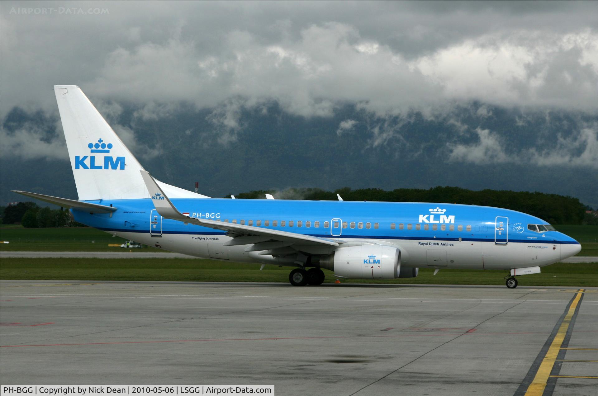 PH-BGG, 2009 Boeing 737-7K2 C/N 30367, LSGG