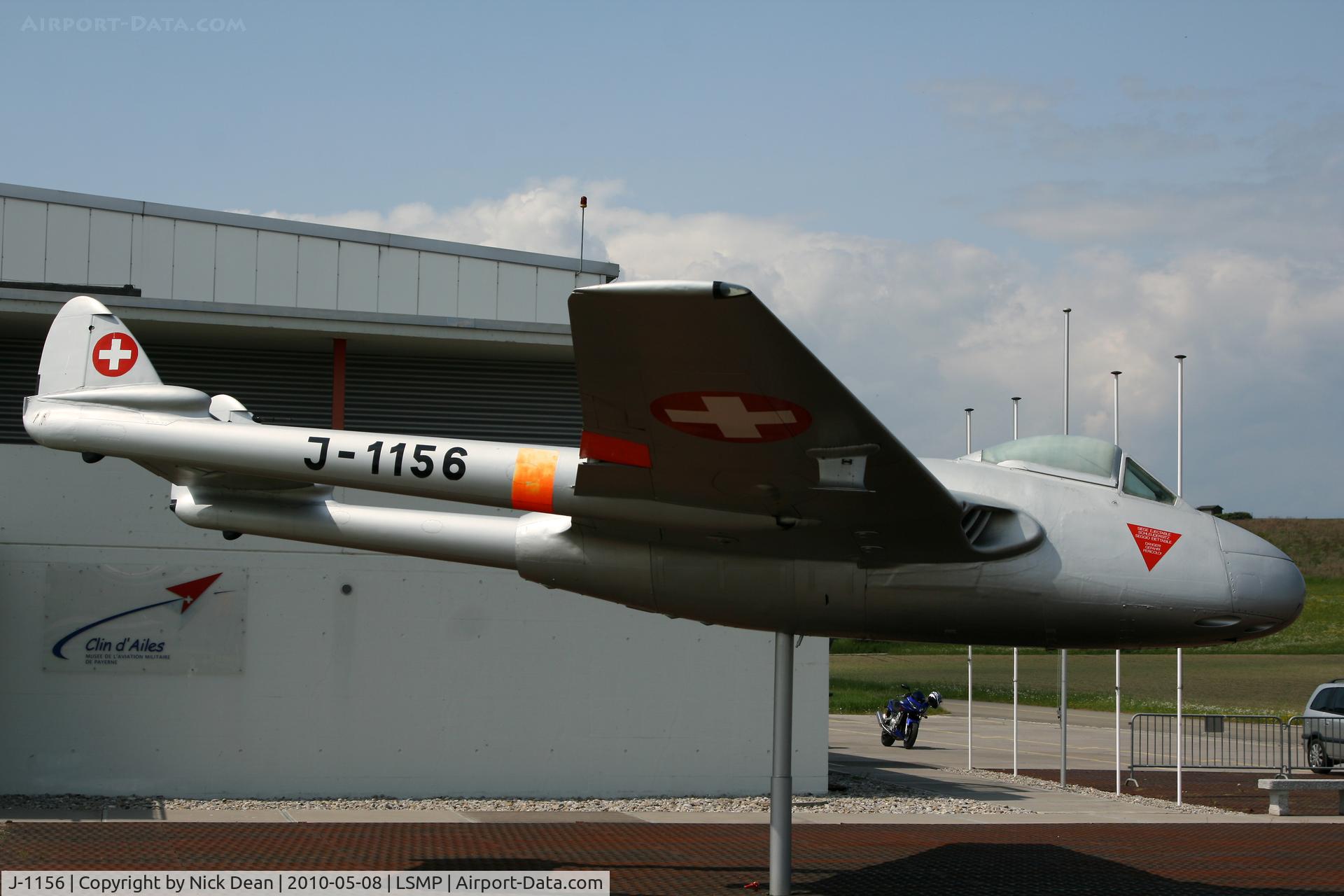 J-1156, De Havilland (FFA) Vampire FB6 (DH-100) C/N 665, LSMP