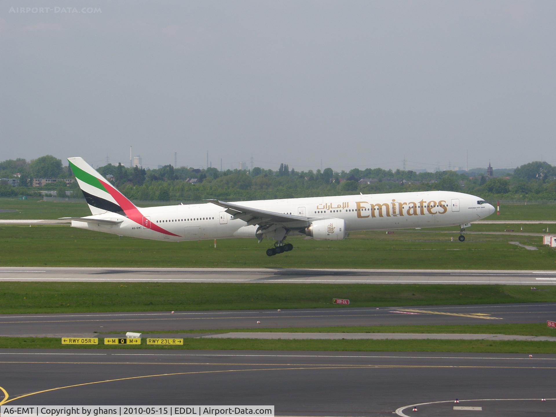 A6-EMT, 2002 Boeing 777-31H C/N 32699, Landing at rw05R