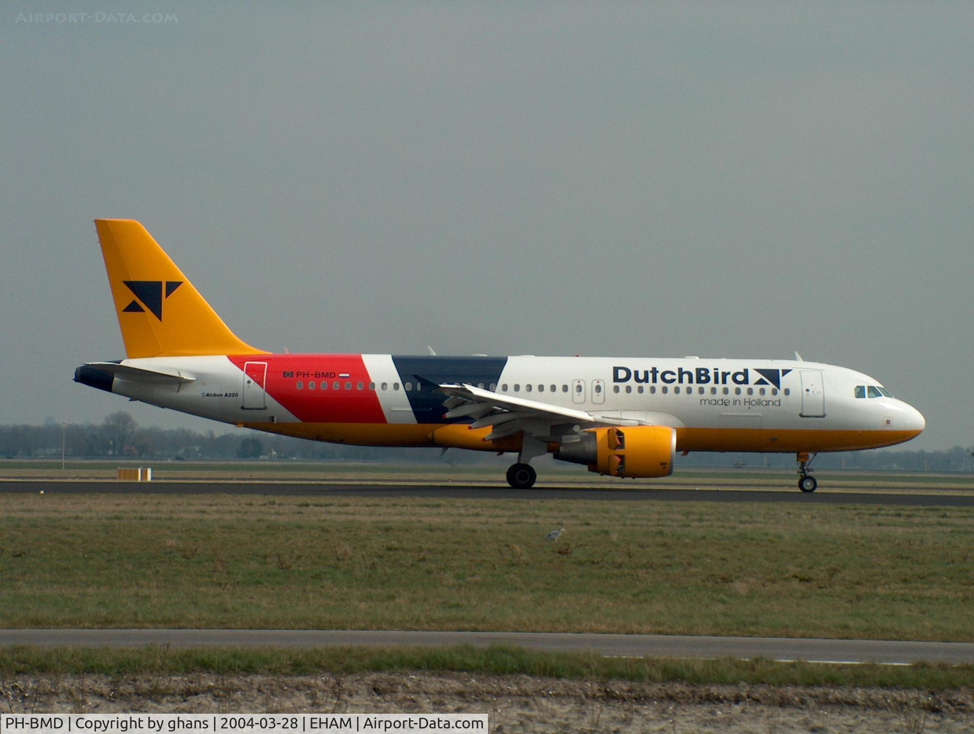 PH-BMD, 2000 Airbus A320-214 C/N 1370, On runway