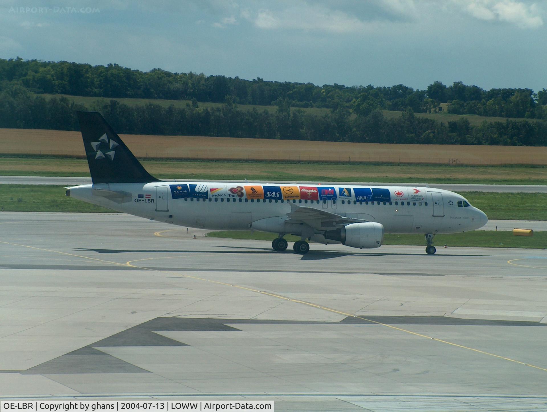 OE-LBR, 2000 Airbus A320-214 C/N 1150, In the old star alliance colors at Vienna