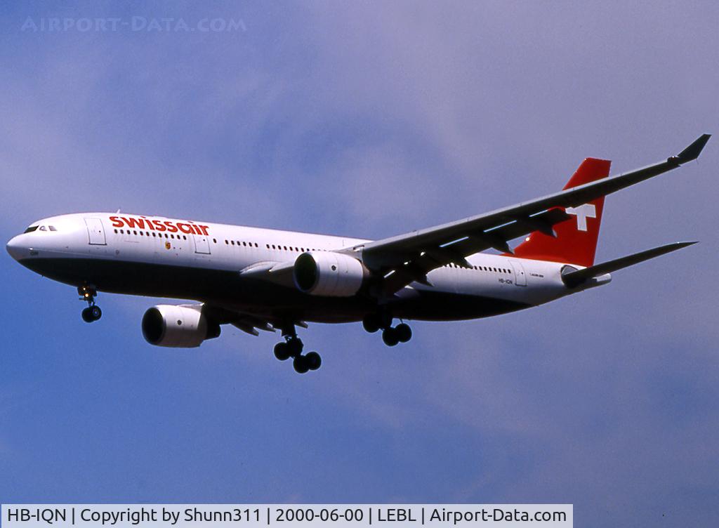 HB-IQN, 1999 Airbus A330-223 C/N 312, Landing rwy 25
