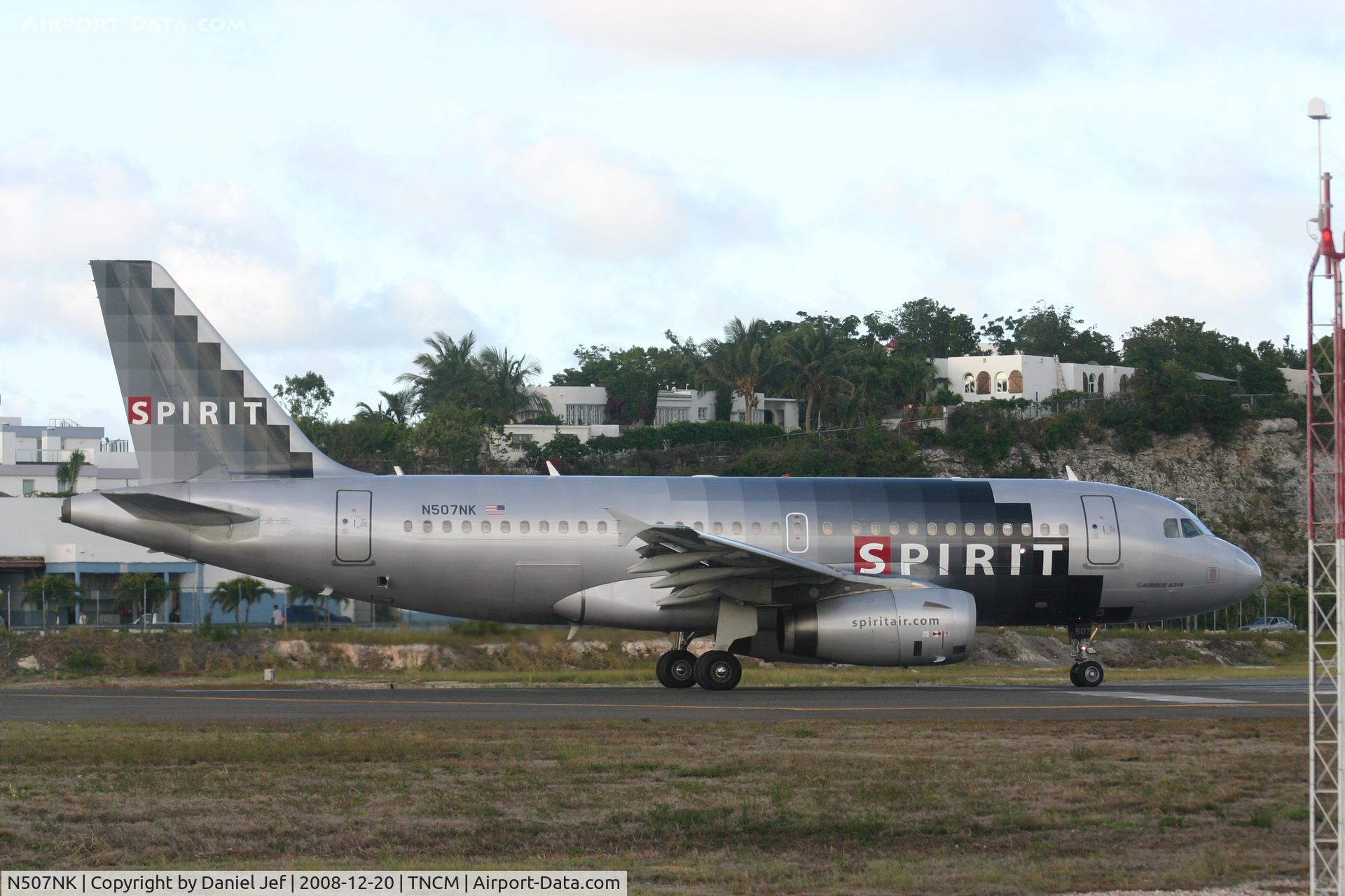 N507NK, 2005 Airbus A319-132 C/N 2560, Spiritwings N507NK at the tresh hold to depart runway 10