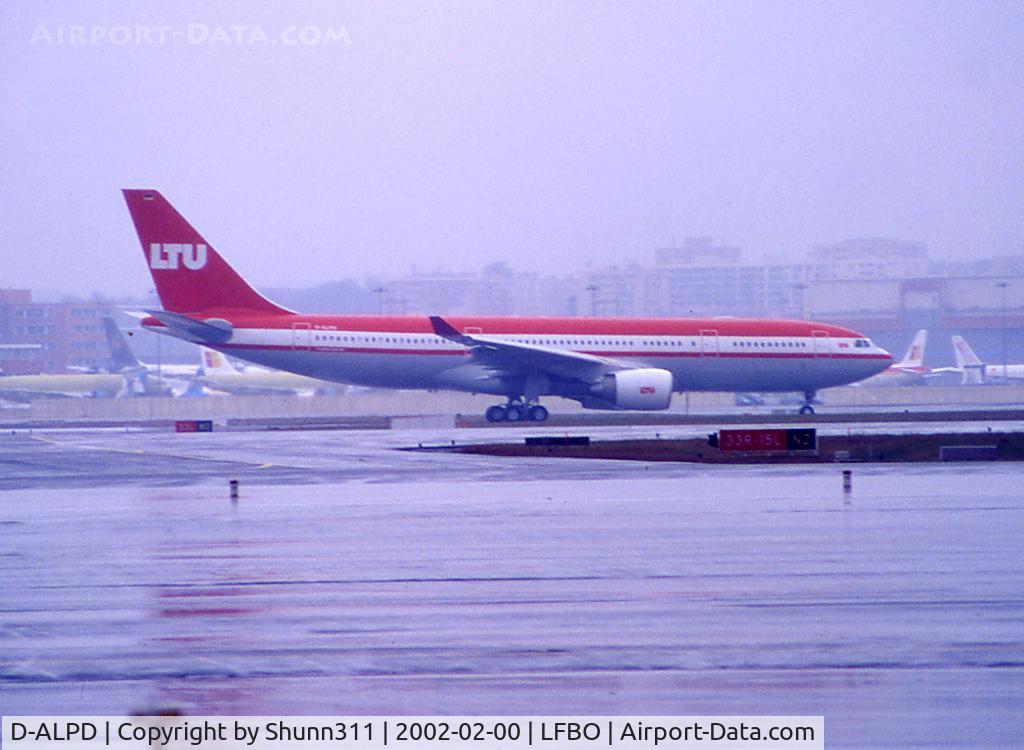D-ALPD, 2002 Airbus A330-223 C/N 454, Delivery day...
