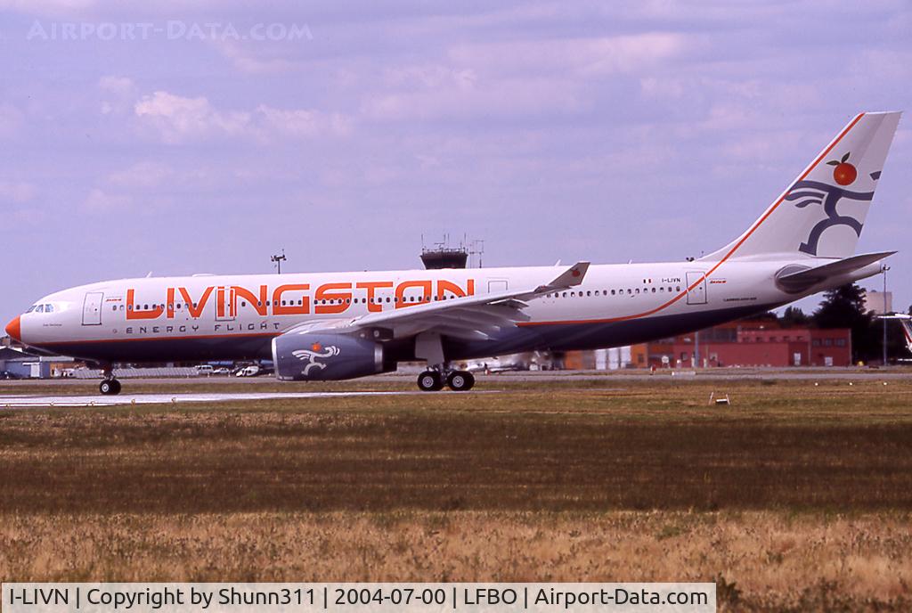 I-LIVN, 2004 Airbus A330-243 C/N 597, Ready for take off rwy 32R