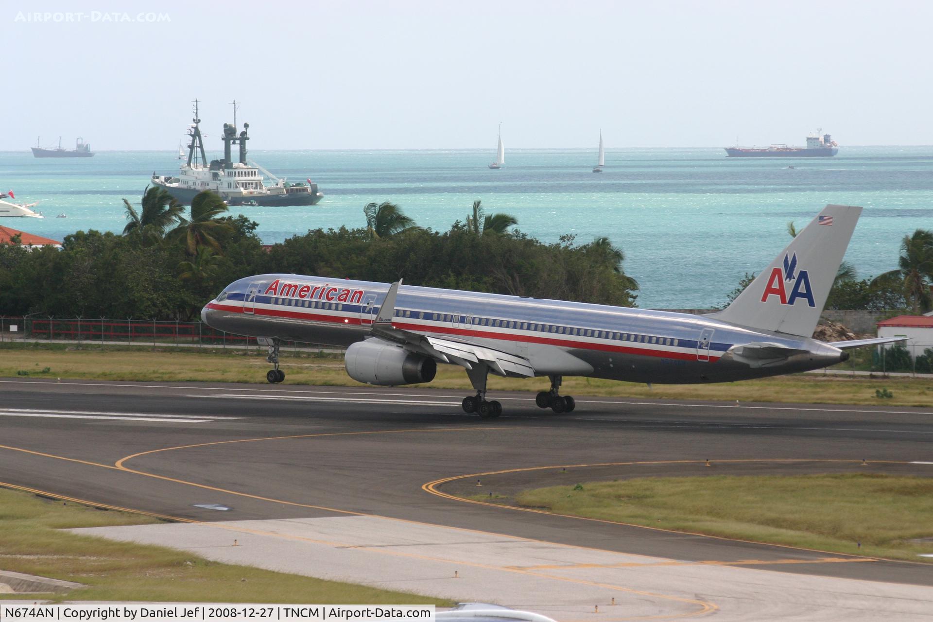 N674AN, 1998 Boeing 757-223 C/N 29424, American airlines N674AN landing at TNCM