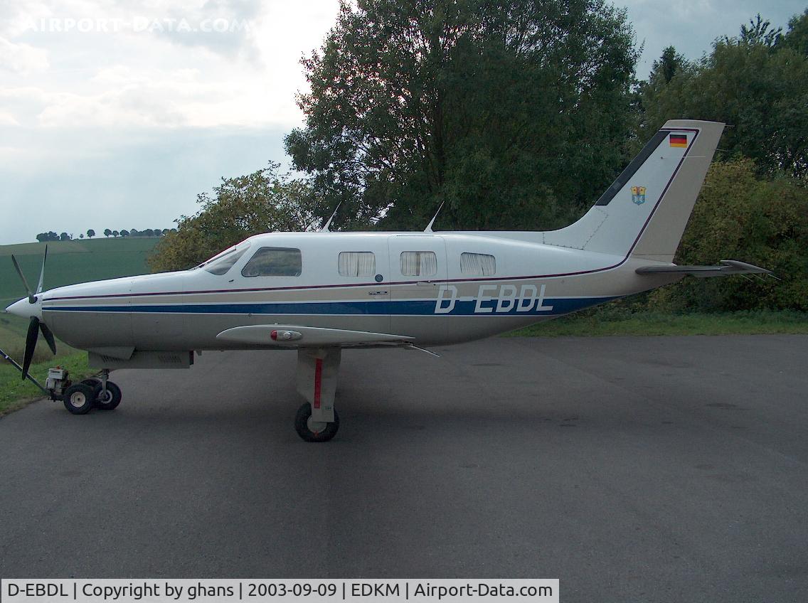 D-EBDL, 1986 Piper PA-46-310P Malibu Malibu C/N 46-8608018, Standing outside the hangar