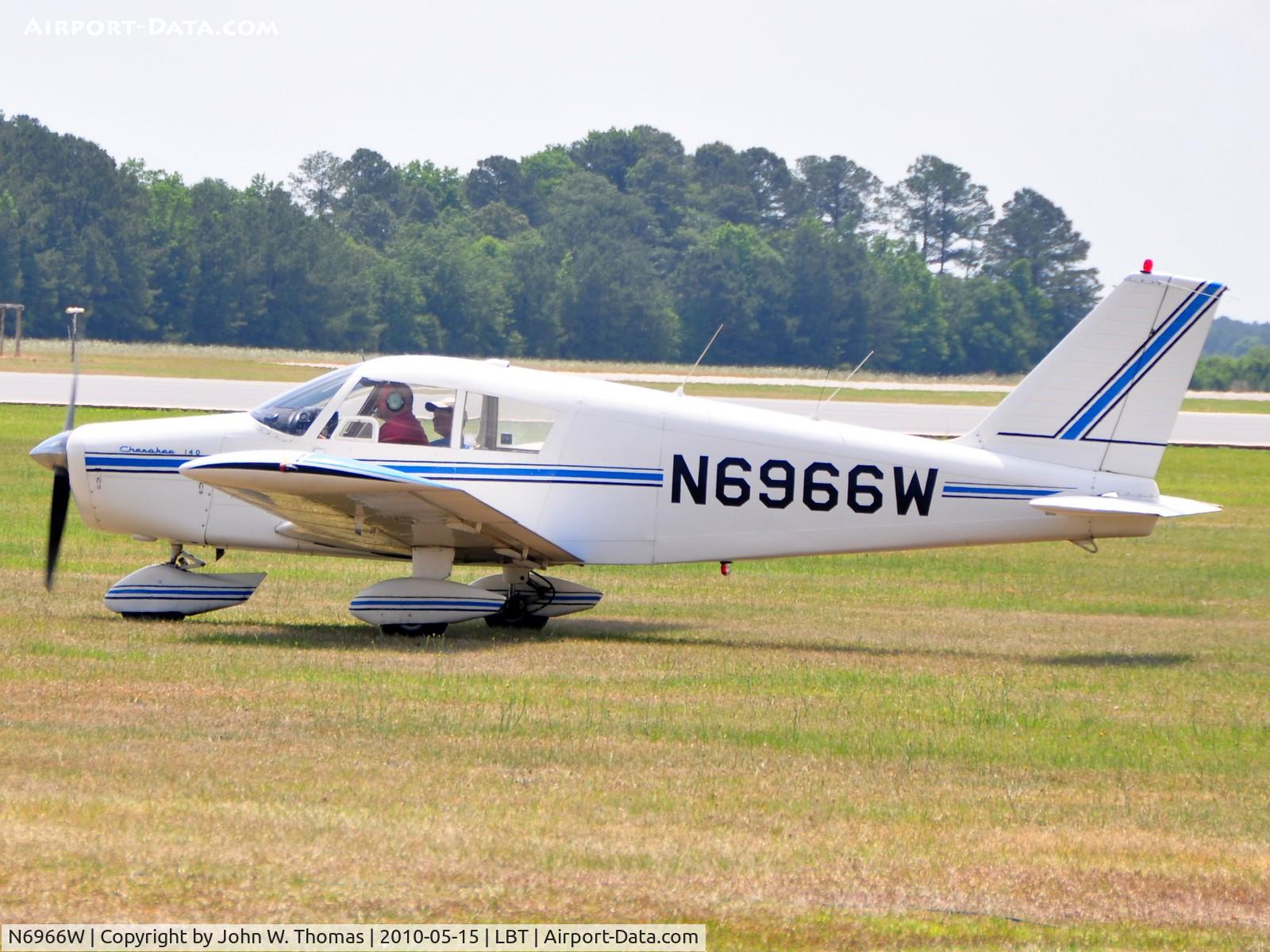 N6966W, 1965 Piper PA-28-140 C/N 28-21163, Mid-Atlantic Fly-In and Sport Aviation Convention