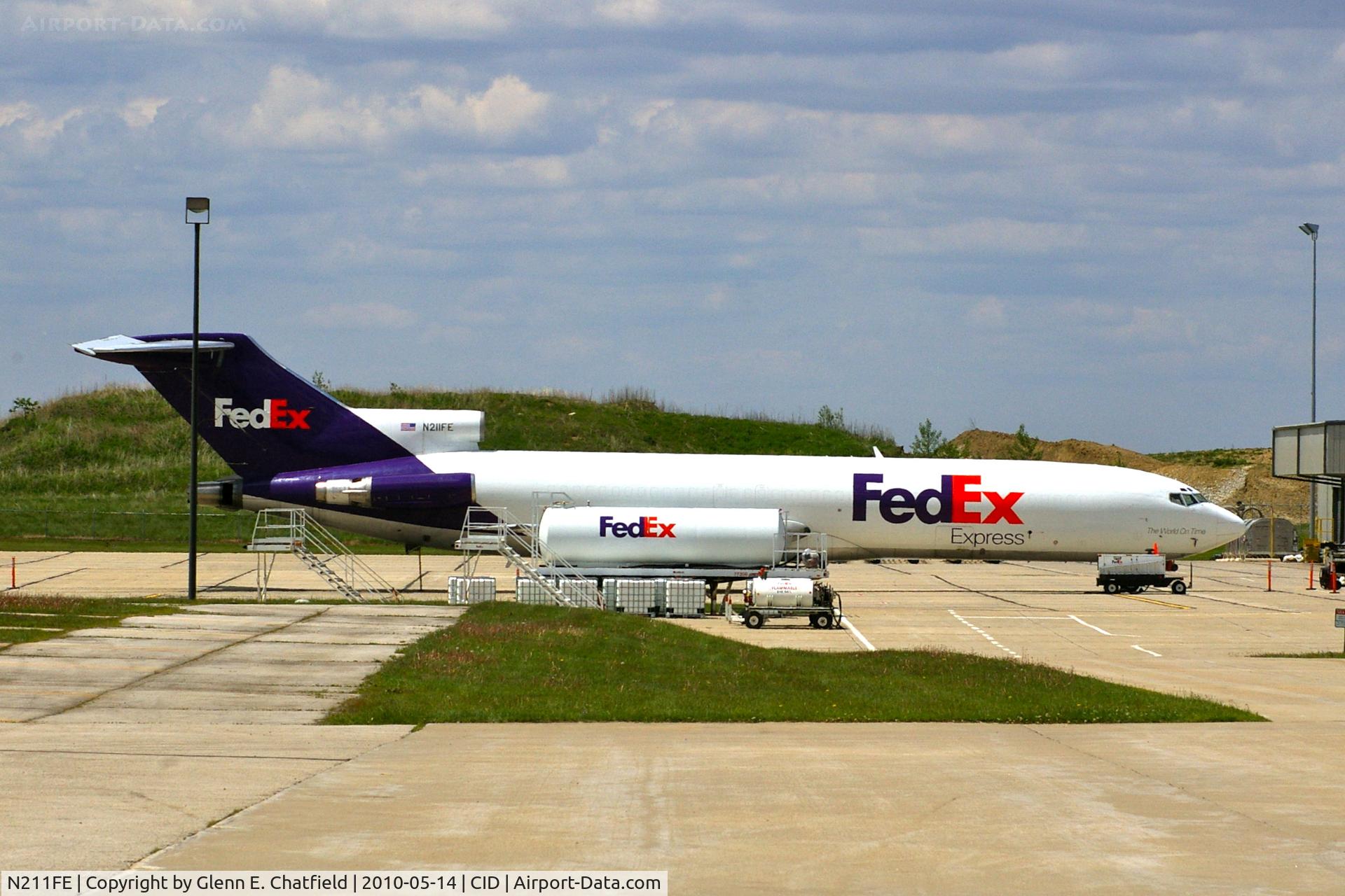 N211FE, 1984 Boeing 727-2S2F C/N 22933, On the FedEx Ramp