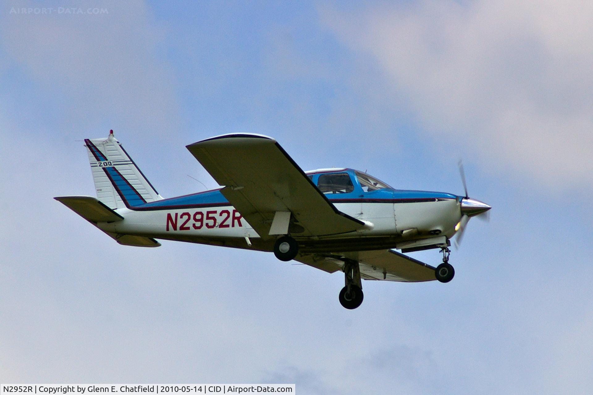 N2952R, 1969 Piper PA-28R-200 Arrow II C/N 28R-35344, Arriving behind a C-17