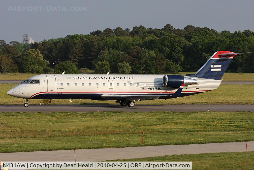 N431AW, 1998 Bombardier CRJ-200ER (CL-600-2B19) C/N 7256, US Airways Express (Air Wisconsin) N431AW taxiing to RWY 23 for departure.