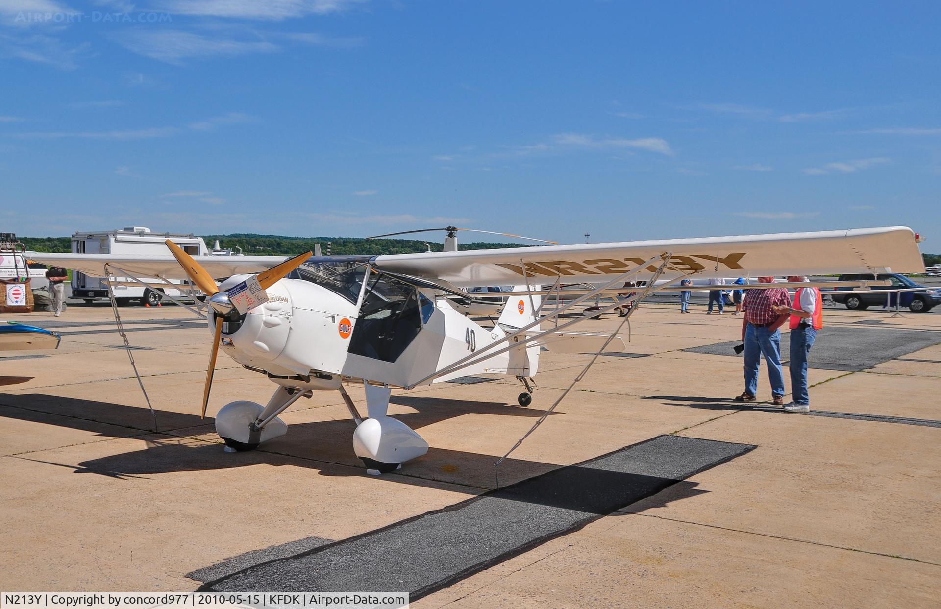 N213Y, 1998 Skystar Kitfox Model 4-1200 C/N 1663, Seen at KFDK on 5/15/2010.
