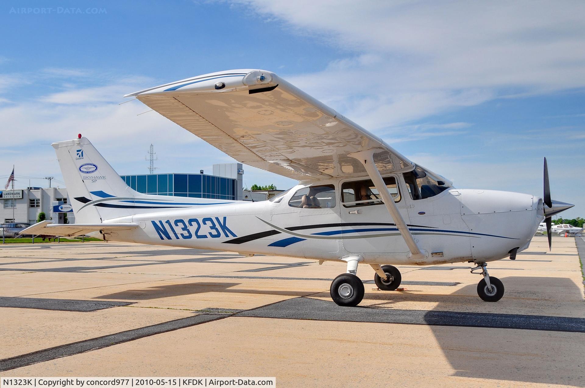 N1323K, 2006 Cessna 172S C/N 172S10348, Seen at KFDK on 5/15/2010.
