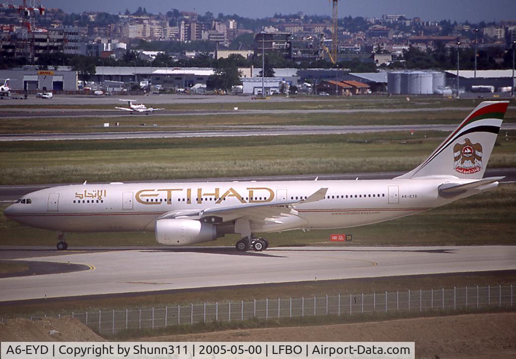 A6-EYD, 2005 Airbus A330-243 C/N 658, Delivery day...