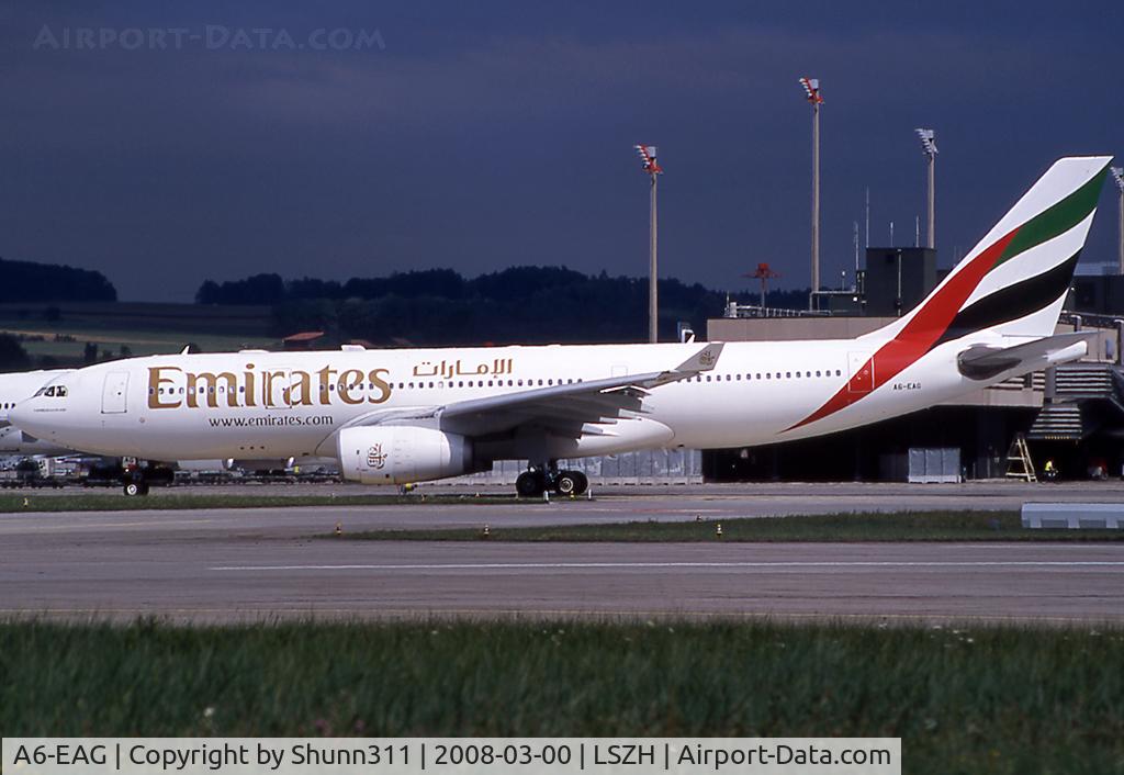 A6-EAG, 2001 Airbus A330-243 C/N 396, Taxiing for departure...
