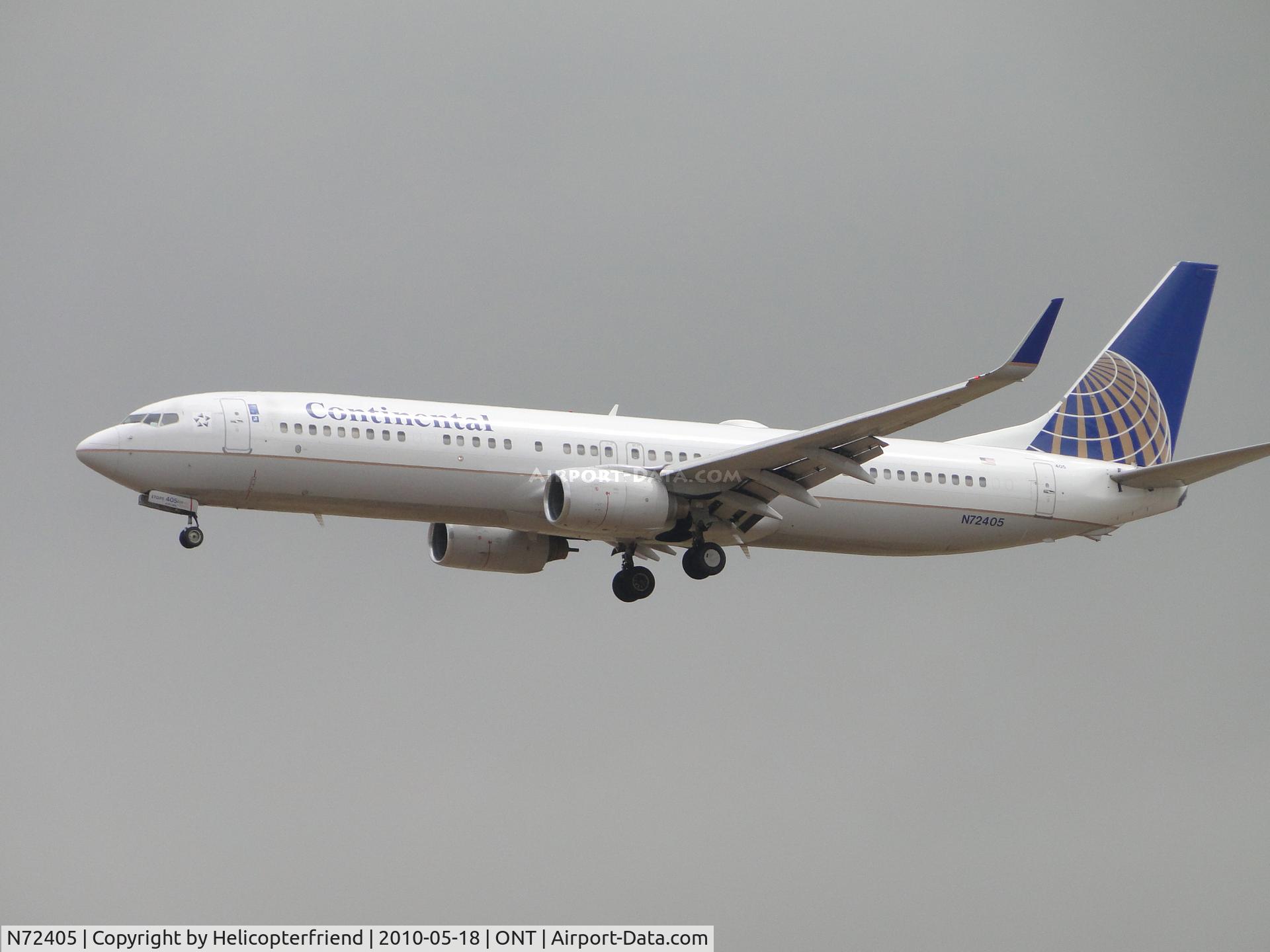 N72405, 2001 Boeing 737-924 C/N 30122, Continental on final to Ontario