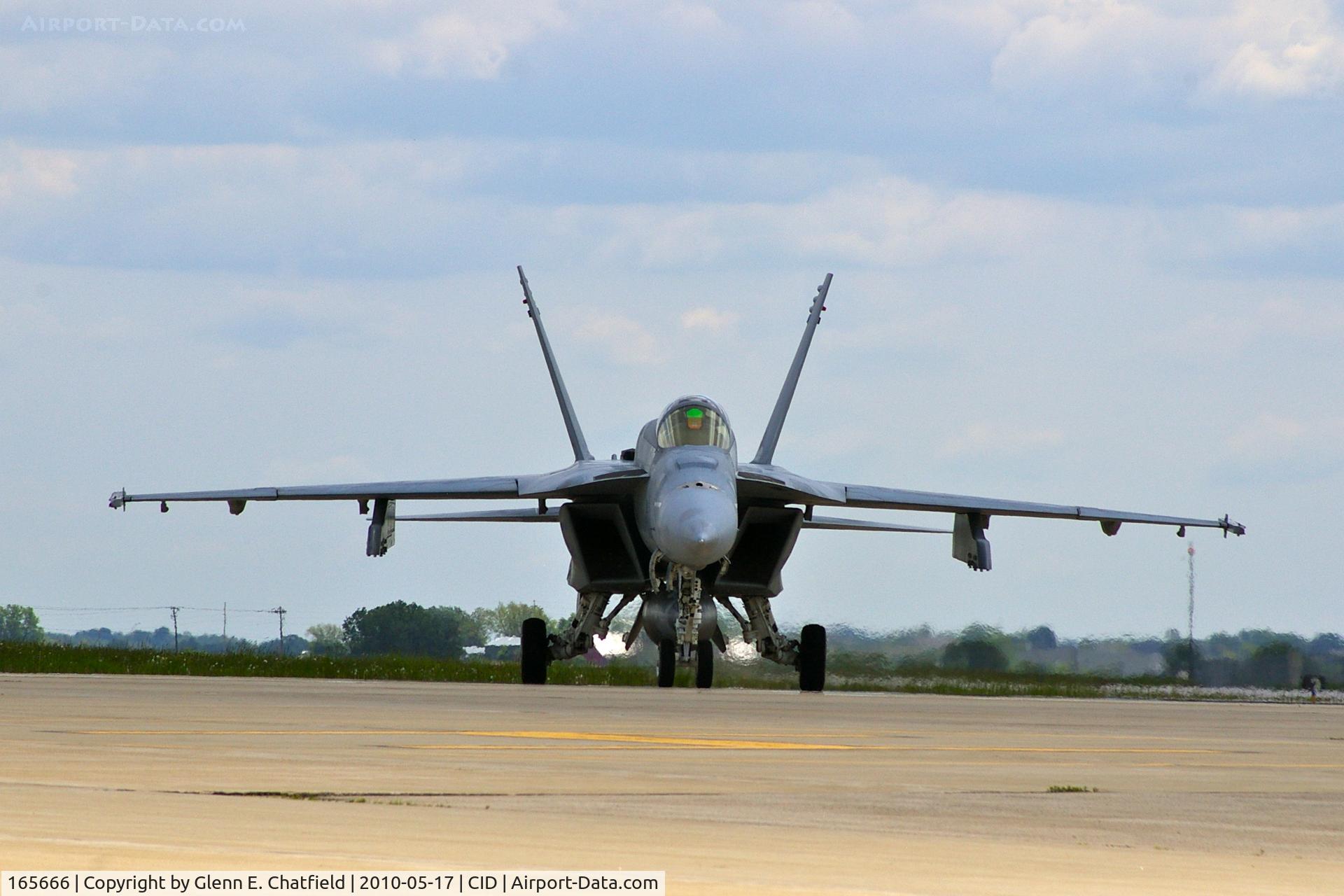165666, Boeing F/A-18E Super Hornet C/N 1517/E020, Arriving PS Air