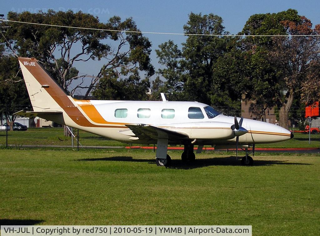 VH-JUL, 1984 Piper PA-31P-350/A1 Mojave C/N 31P-8414006, Piper Navajo at Moorabbin Airport