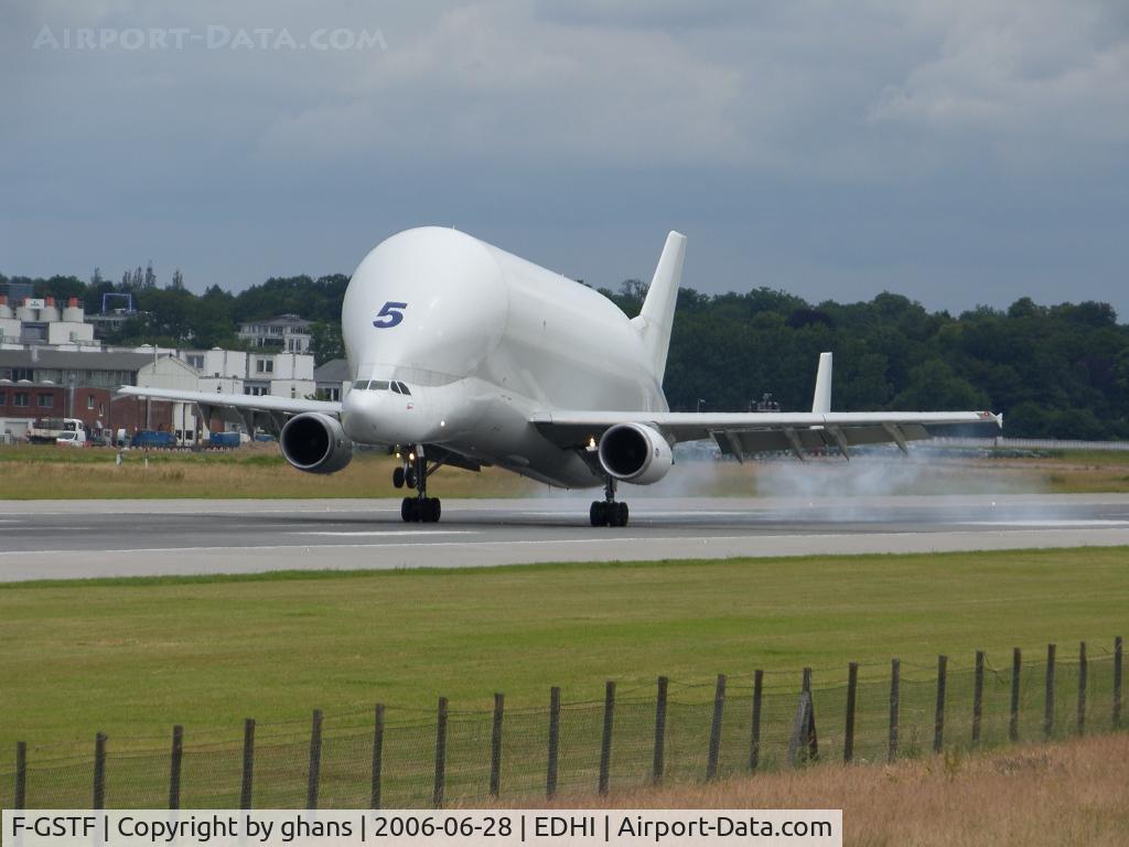 F-GSTF, 2000 Airbus A300B4-608ST Super Transporter C/N 796, Landing at Finkenwerder to get some Airbus parts