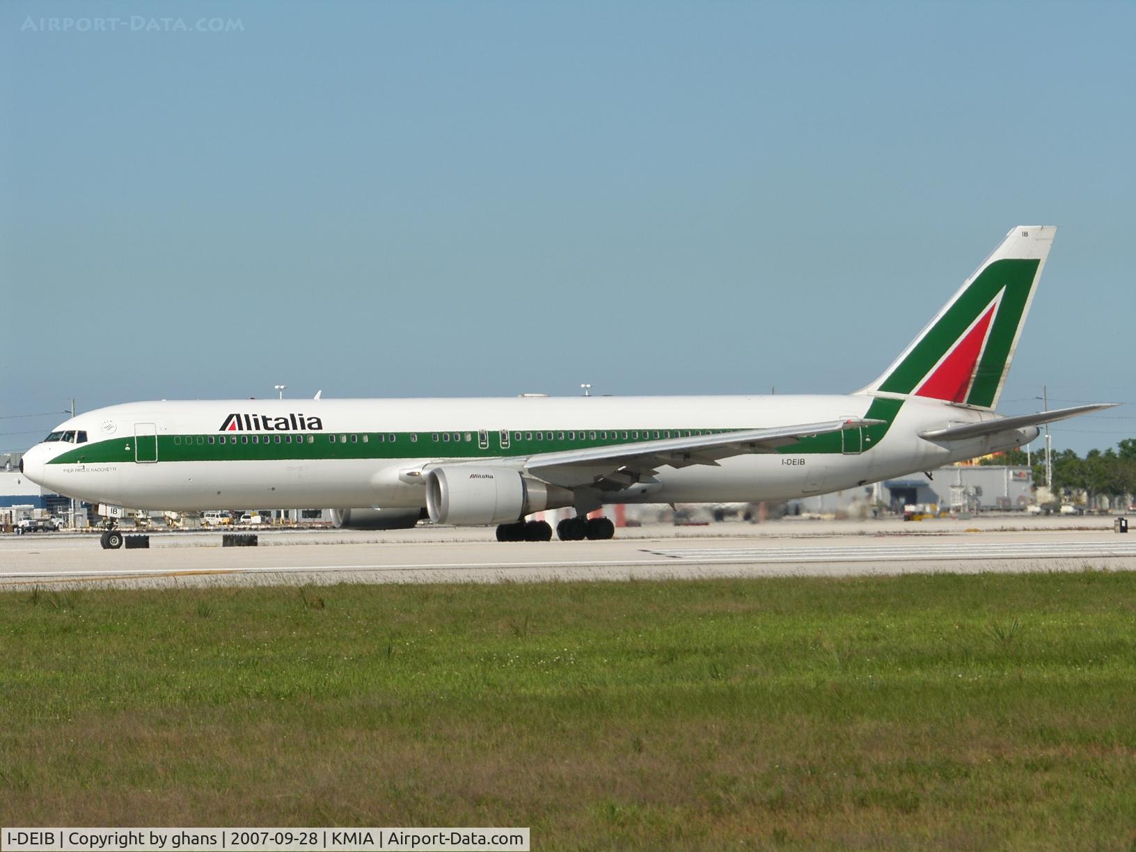 I-DEIB, 1994 Boeing 767-33A/ER C/N 27376, Departing to Italy