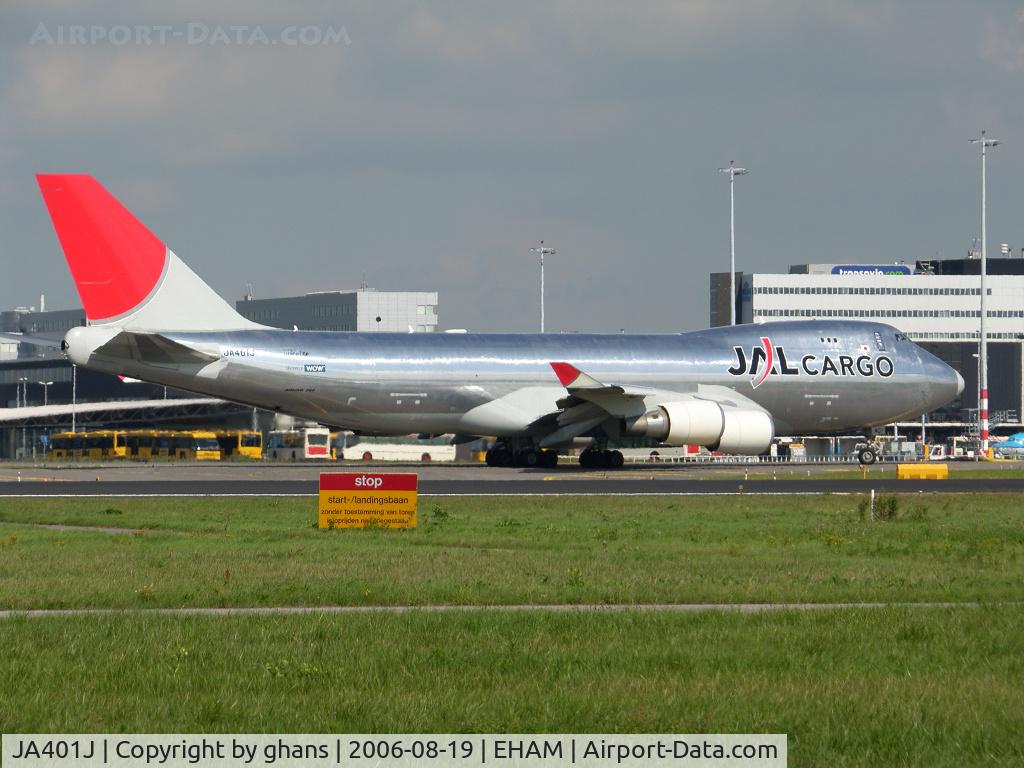 JA401J, 2004 Boeing 747-446F (SCD) C/N 33748, Silver bullit