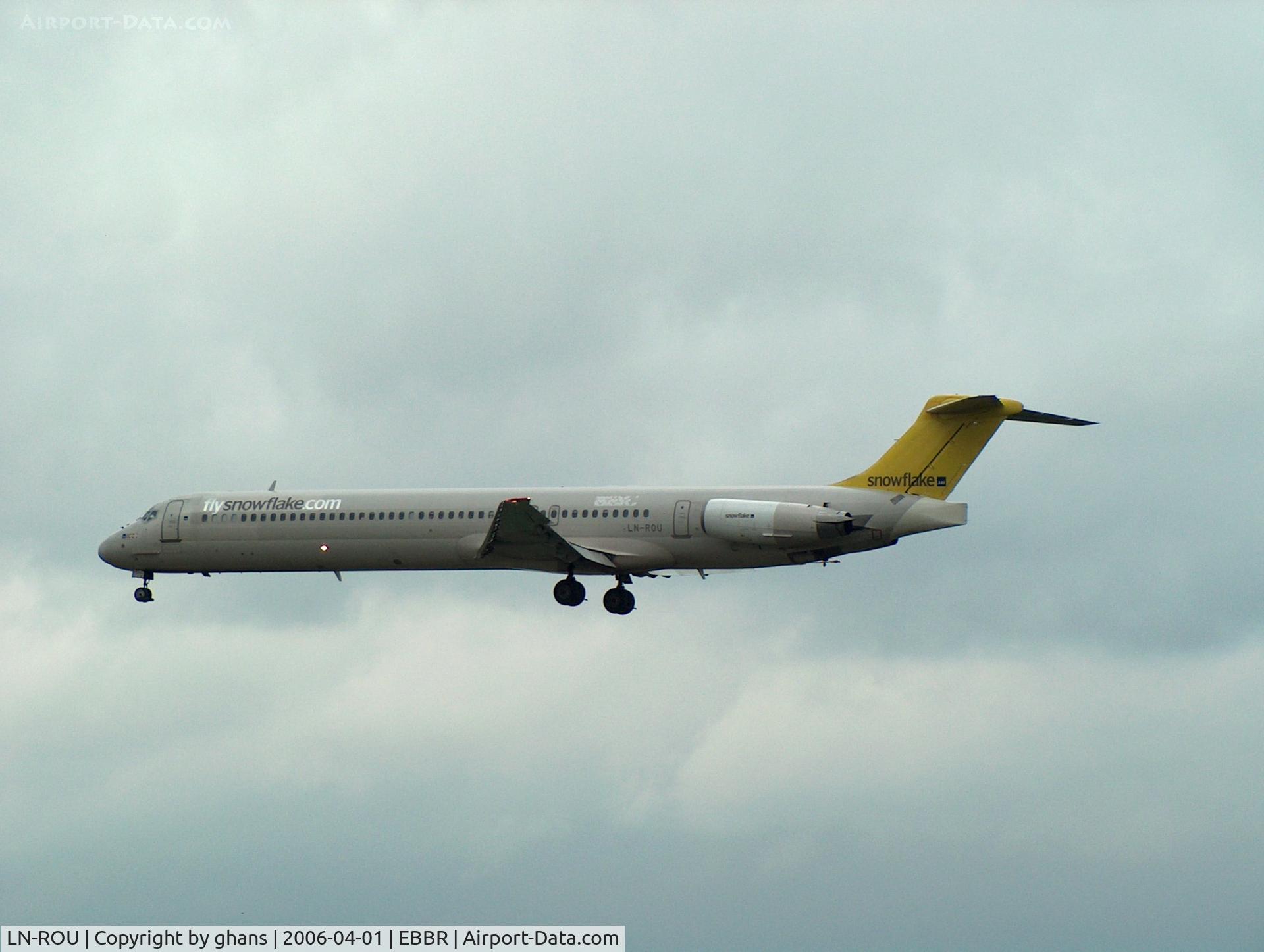 LN-ROU, 1986 McDonnell Douglas MD-82 (DC-9-82) C/N 49424, Snowflake