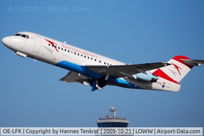 OE-LFK, 1995 Fokker 70 (F-28-0070) C/N 11555, Austrian arrows Fokker 70; take off RWY 29