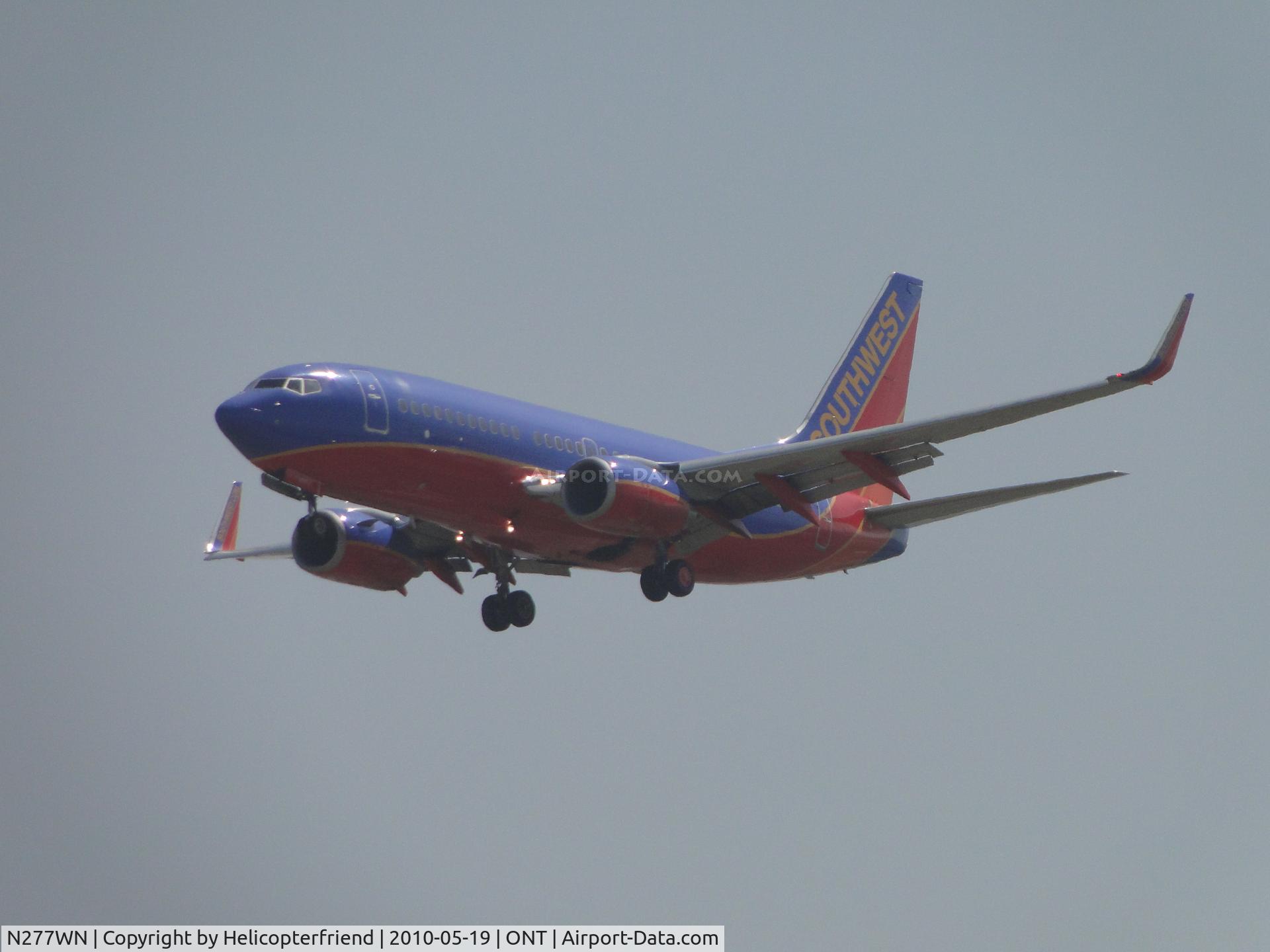 N277WN, 2007 Boeing 737-7H4 C/N 32531, Close up on final