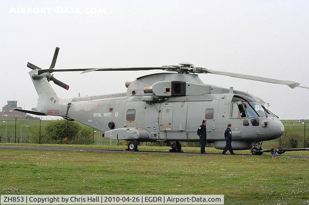 ZH853, 2001 AgustaWestland EH-101 Merlin HM.1 C/N 50135/RN33, Agusta Westland EH101 Merlin HM1, Royal Navy, 820 NAS